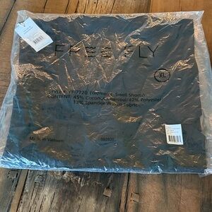 New women’s Free Fly Swell Running Walking Shorts size XL